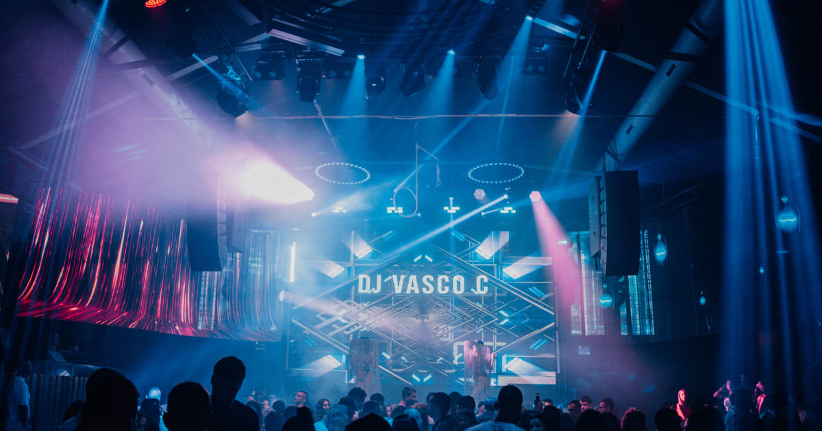 НОВИЯТ DOCK 5 Night Club