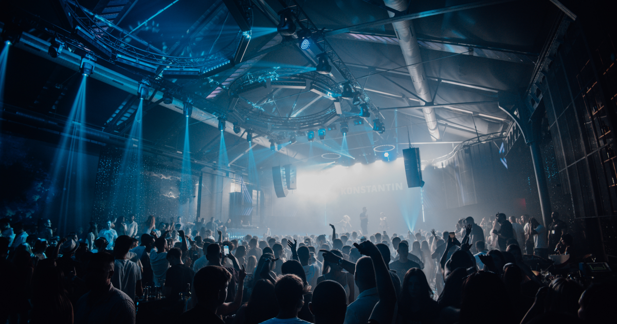 НОВИЯТ DOCK 5 Night Club